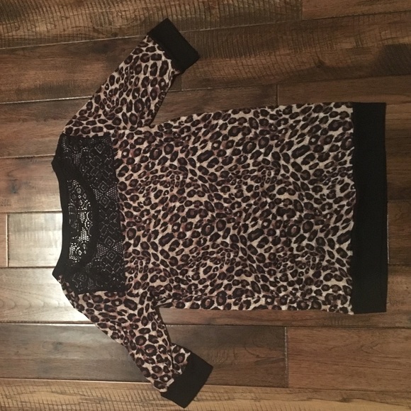 Animal print light sweater with cute Back - Picture 2 of 3